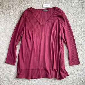 Evans Long Sleeve Waffle Knit Top Size 26/28, 4X, NEW Maroon Ruffle Hem Burgundy